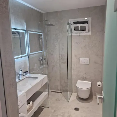 Apartment Lido Himare